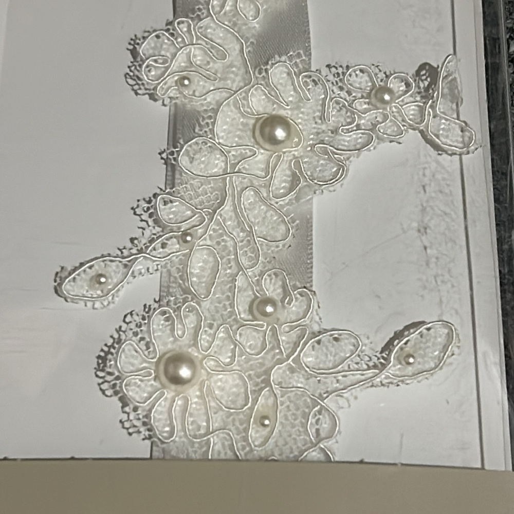Wedding items, 2 sashes and 1 wrap for bouquet - Picture 5 of 6